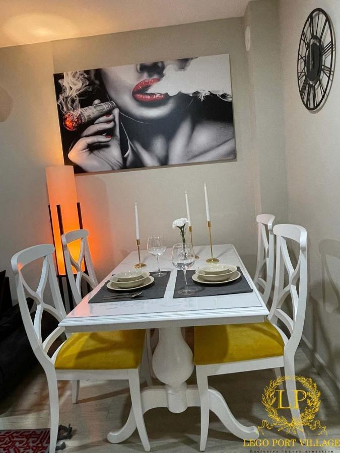 Close Airport,mall Of Shopping Center,tram Station Apartament *
