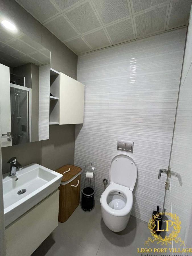 Close Airport,mall Of Shopping Center,tram Station Apartament